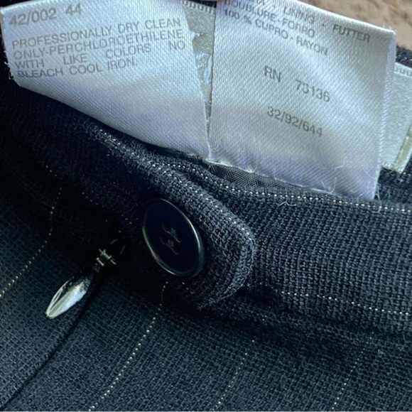 MaxMara Italian Knee Length Skirt Wool Womens 10 Black Modest Quiet Luxury Style - Picture 9 of 11